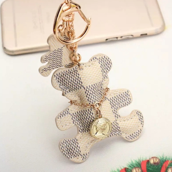Purse Charm * White Checkered Bear Keychain * Match your bag! - Picture 3 of 6